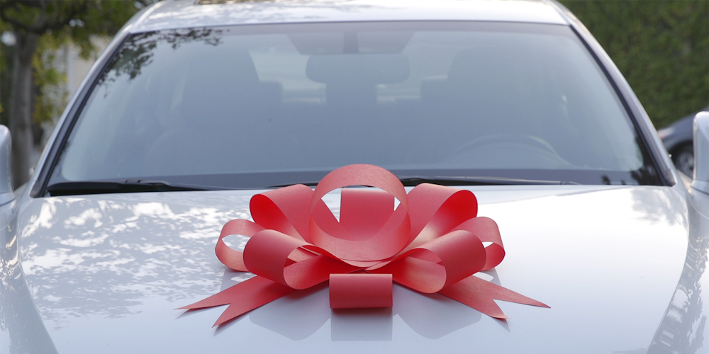 » How to Make a Bow for a New Car